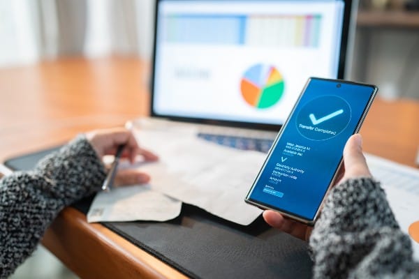 Money Moves 6 Budget-Friendly Digital Tools to Grow Your Wealth (Without Breaking the Bank)