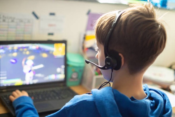 Powerful Impacts Of Online Gaming On Young Players